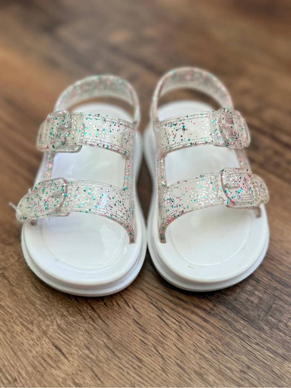 OSHKOSH Clear Glitter Jelly Sandals - size 4